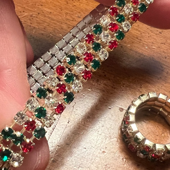 3 Layer Stretchy Christmas rhinestone bracelet & ring - Picture 4 of 4
